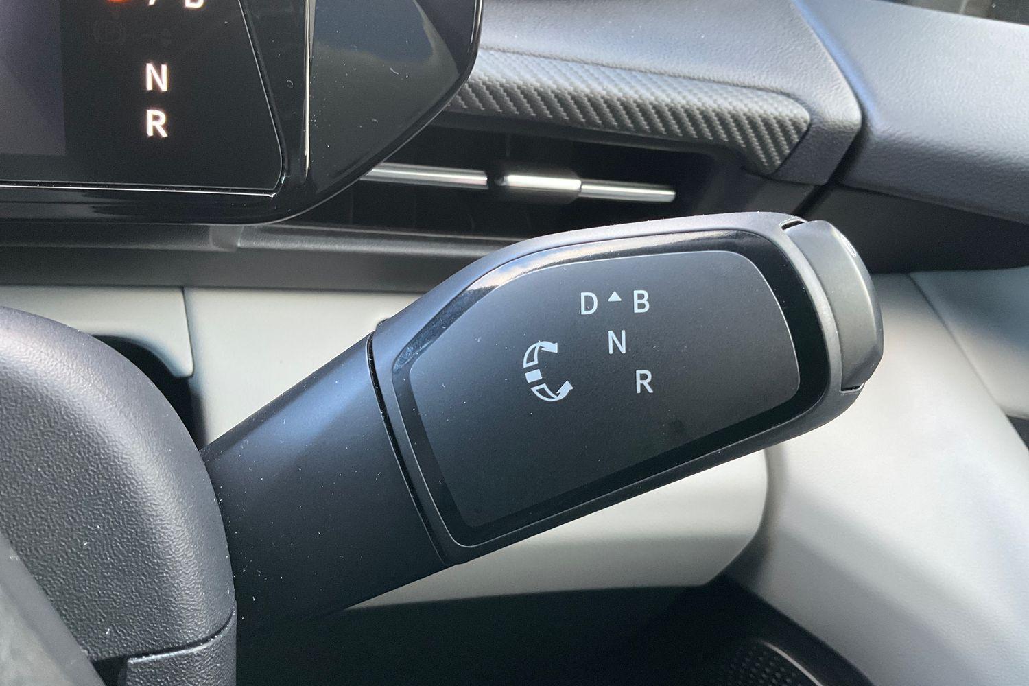 Ford Explorer Photo 14