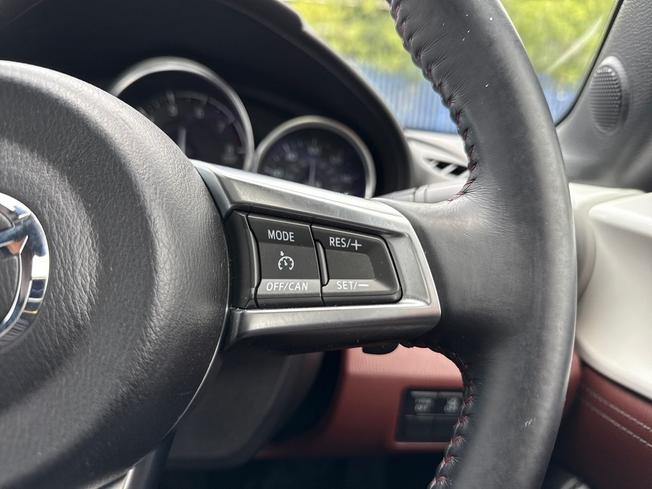 MAZDA MX-5 Photo 17