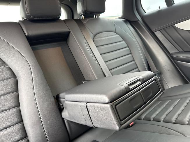 MERCEDES-BENZ Glc Photo 25
