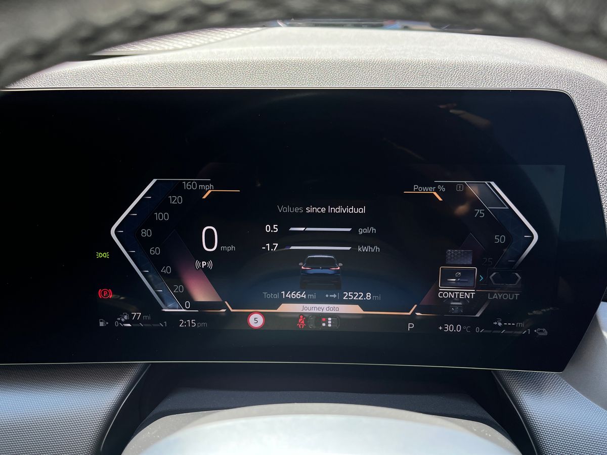 BMW 2 Series Active Tourer Photo 41