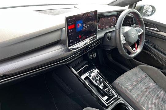 Volkswagen Golf Photo autoimg-d9155980f4700cbb6319d564565bacb843e08ba1.jpg