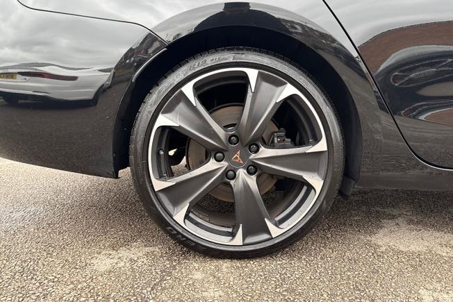 CUPRA Leon Photo 21