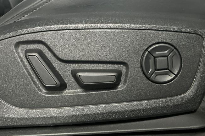 AUDI RS Q3 Photo 25