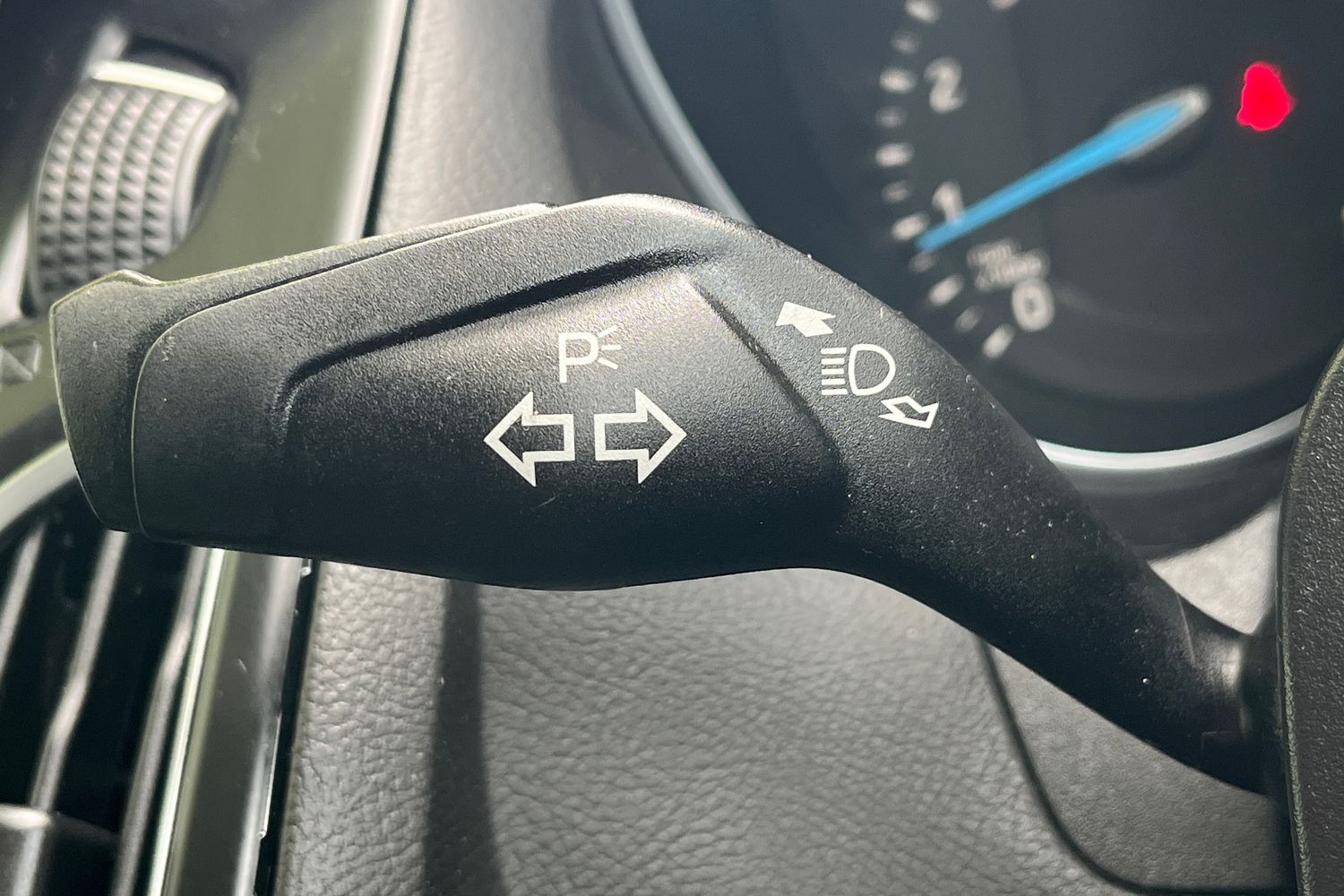 Ford FOCUS Photo 13
