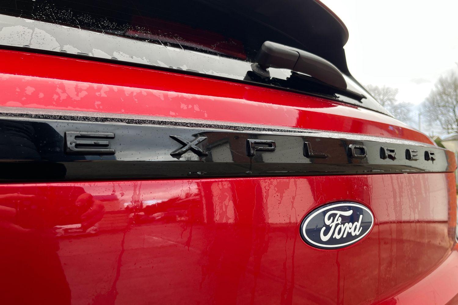 Ford Explorer Photo 24