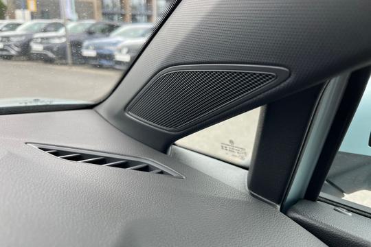 Volkswagen Golf Photo autoimg-d928f1f71424fb0fac7be27fe3edd3d4607ba9a8.jpg