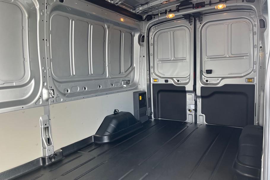 Used Ford E-TRANSIT YP75HDZ 5