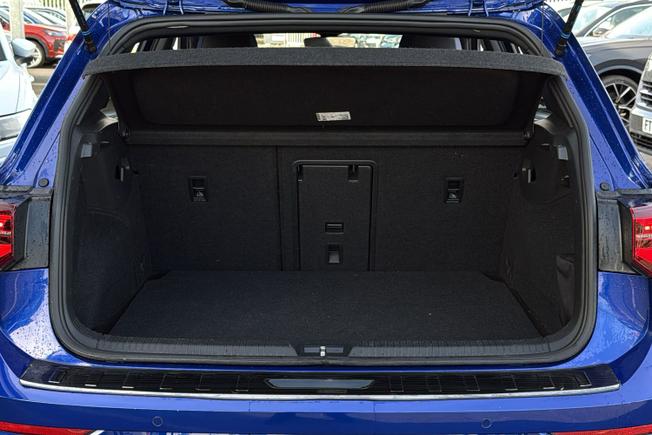 VOLKSWAGEN Golf Photo 12