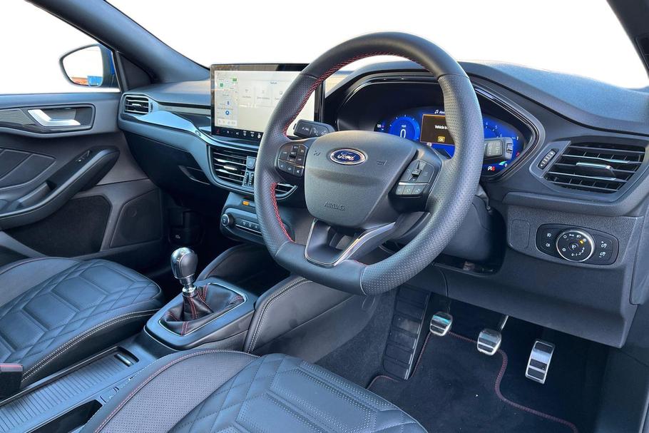 Used Ford FOCUS LD72SKO 9