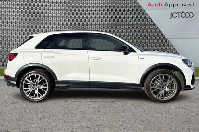 AUDI Q3 Photo 4