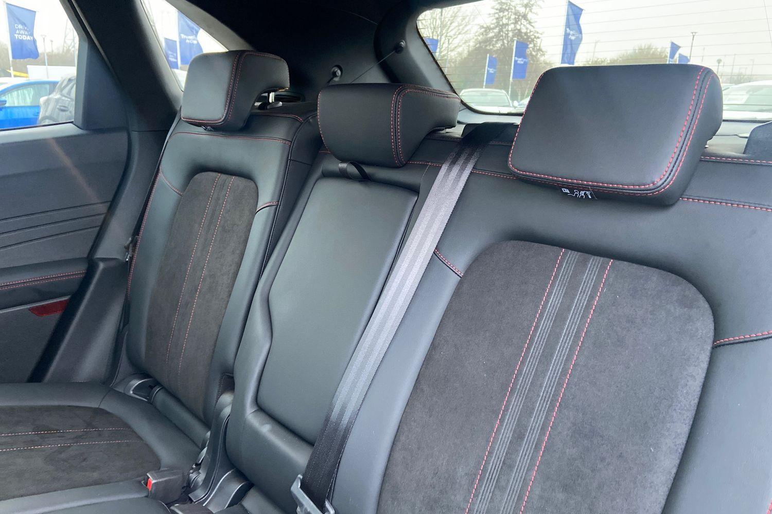 Ford KUGA Photo 19