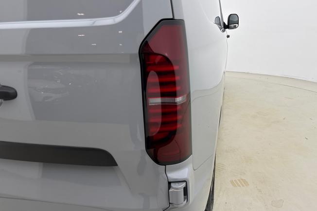 VOLKSWAGEN e-Transporter Photo 18