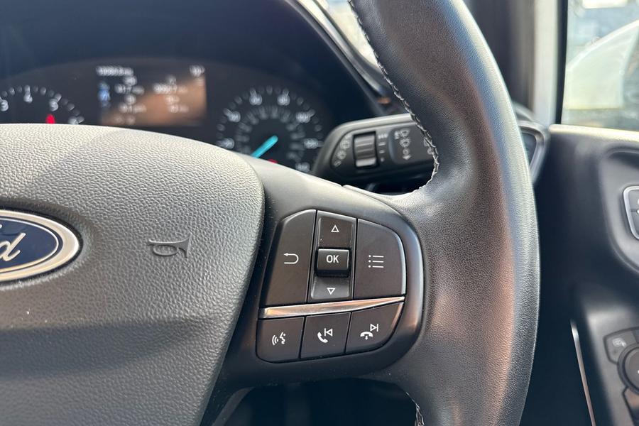 Ford FIESTA Photo autoimg-d941ad130d04b70519239afaa87fd37f0f2aede4.jpg