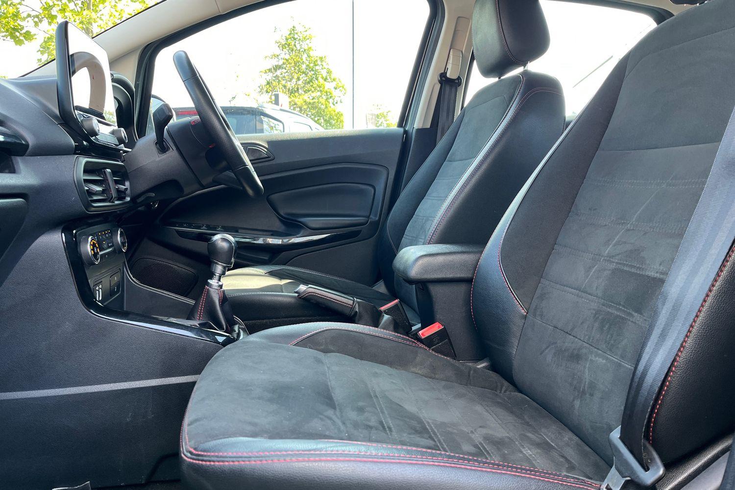 FORD ECOSPORT Photo 18