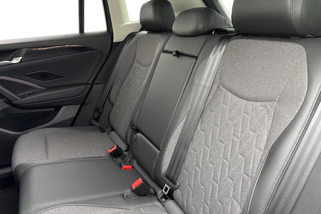 VOLKSWAGEN Tiguan Photo 9