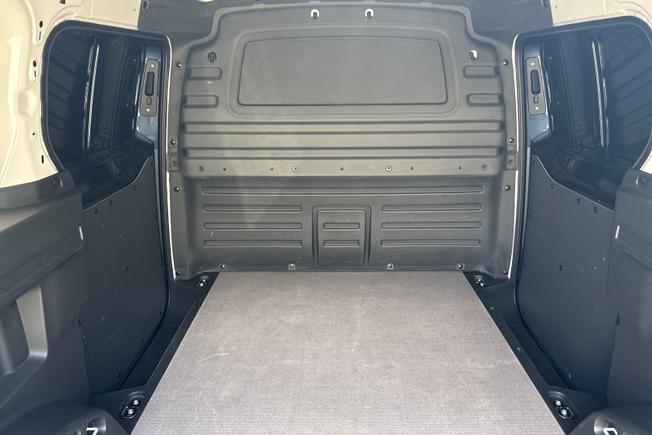 VOLKSWAGEN ID. Buzz Cargo Photo 12