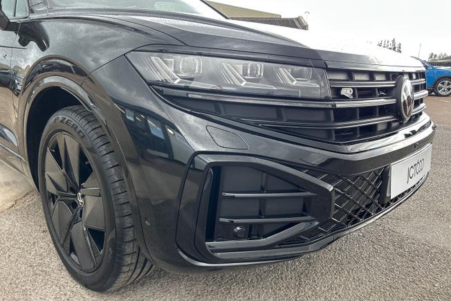 VOLKSWAGEN Touareg Photo 29