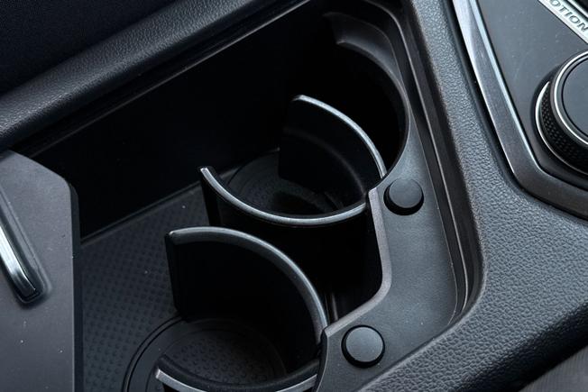 VOLKSWAGEN Tiguan Photo 23