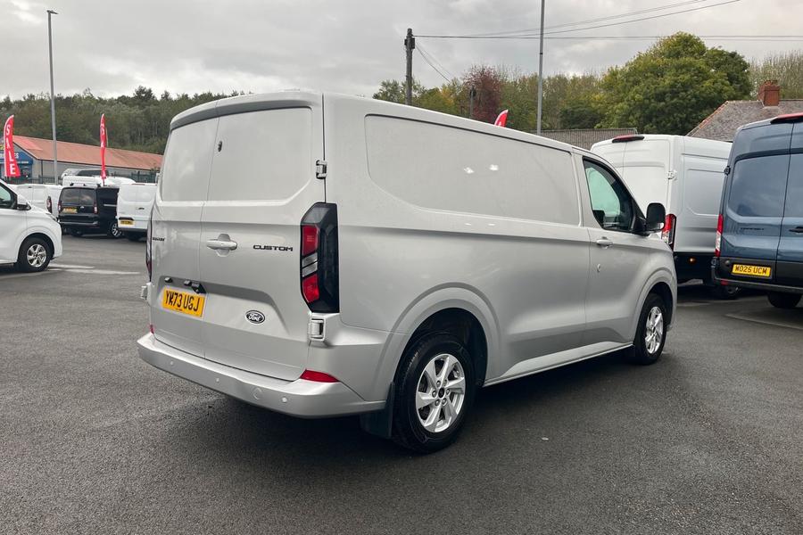 Ford TRANSIT CUSTOM Photo autoimg-d94bf85fc73727503e7d9895875615adaf262851.jpg