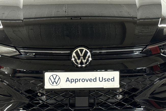 VOLKSWAGEN Golf Photo 29