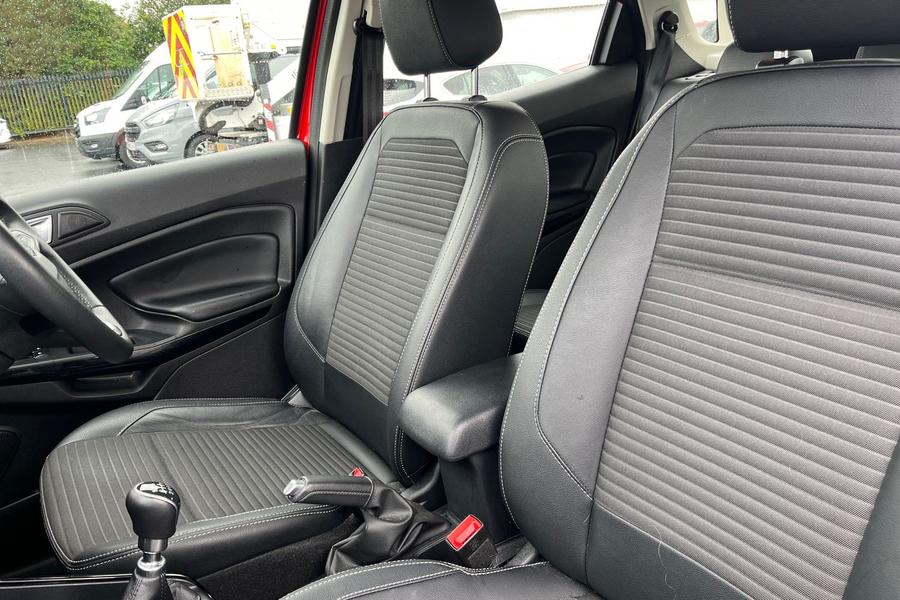 Ford EcoSport Photo autoimg-d94d58a4d4abe110602584342f4ecbdadb34bd2c.jpg