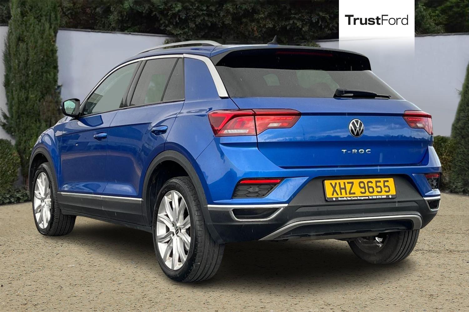 Volkswagen T-ROC Photo 1