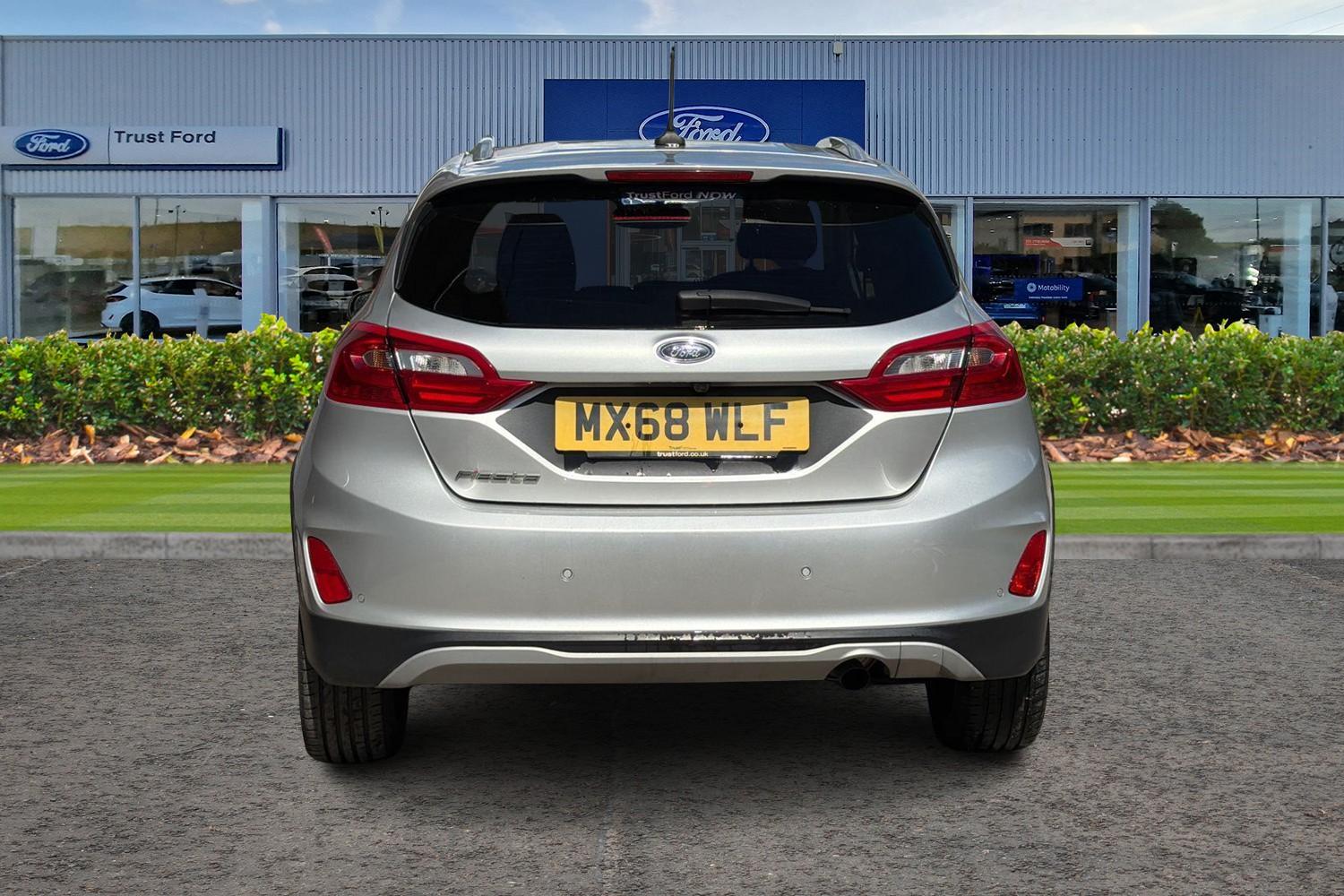 Ford FIESTA Photo 6