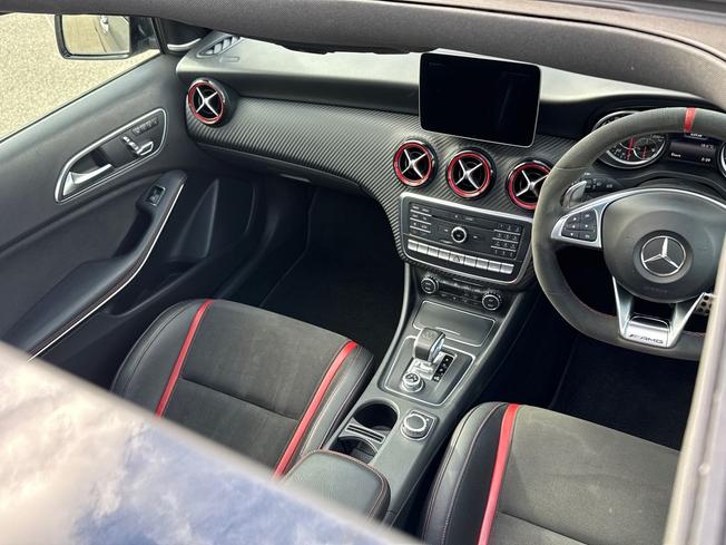 Mercedes-Benz A Class Photo 33