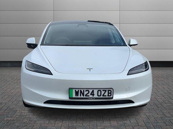 TESLA Model 3 Photo autoimg-d95a2553edc45e3f3cb505a691b575bfaa5c52b0.jpg