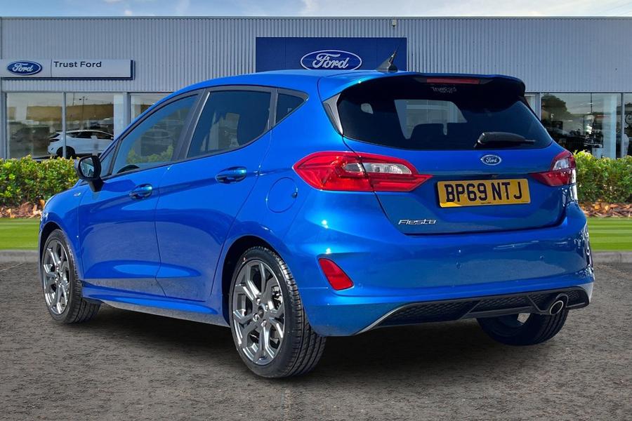 Ford FIESTA Photo autoimg-d95ce50fbf9daa717af6c26083da11e4816a8bbb.jpg