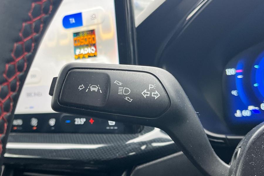 Ford FOCUS Photo autoimg-d95d7fe9a9d59b47bb60e9efc14d6d7b2f40b593.jpg