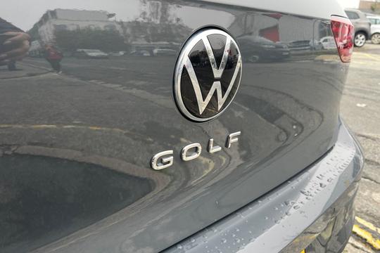 Volkswagen Golf Photo autoimg-d960b7634a6f461533dfcc7732f6f3d7b50cfe37.jpg