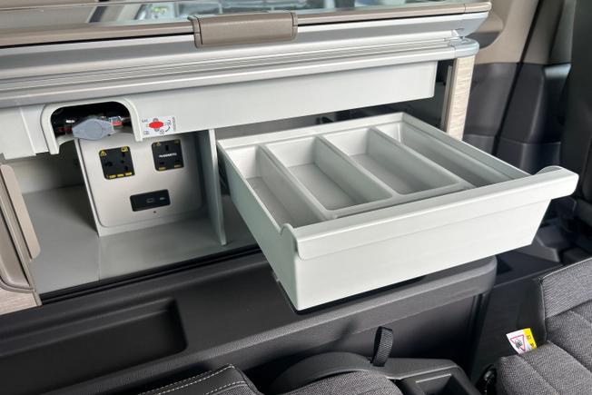 VOLKSWAGEN California Photo 26