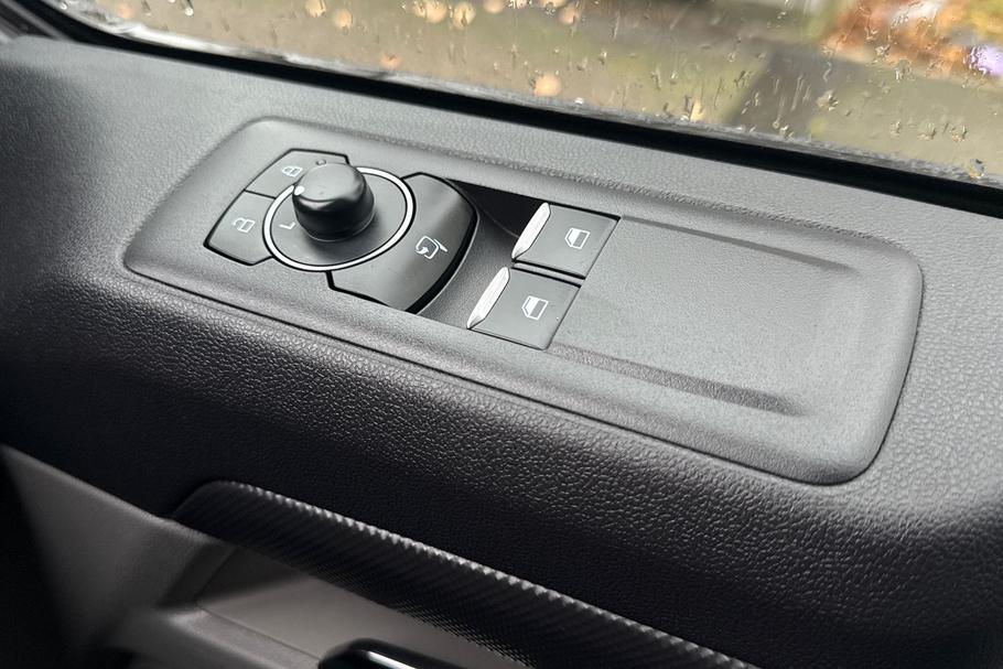 Used Ford TRANSIT CUSTOM 18