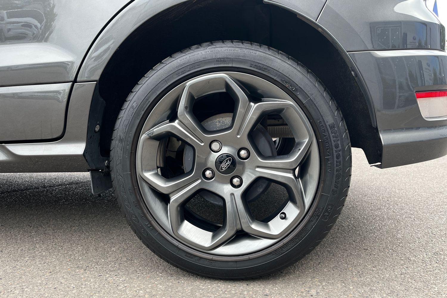 Ford ECOSPORT Photo 7