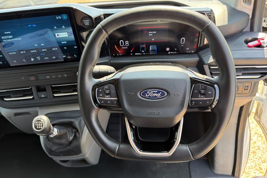 Used Ford TRANSIT CUSTOM LG25ZWR 26