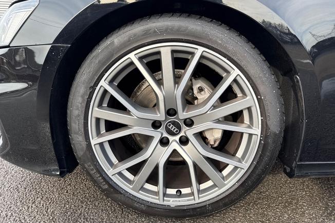 AUDI A6 Saloon Photo 32