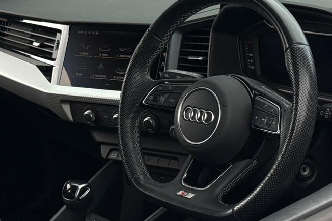 AUDI A1 Photo 37