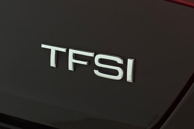 AUDI A4 Photo 24