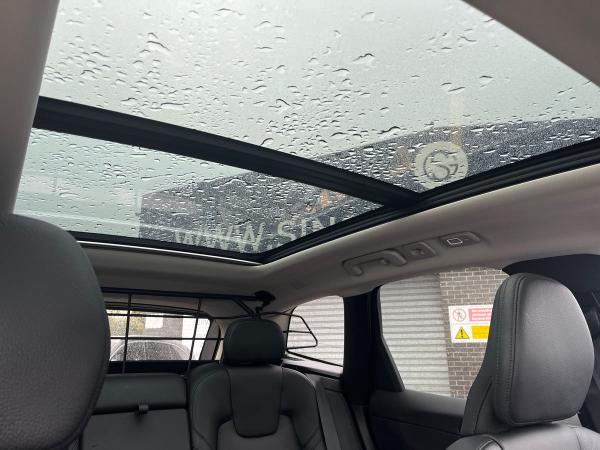 Volvo XC60 Photo autoimg-d97aac0b3f5635a57829ee943cbab5b4c411e740.jpg
