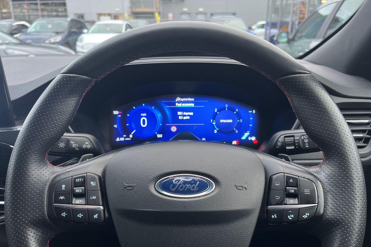 Ford KUGA Photo 11