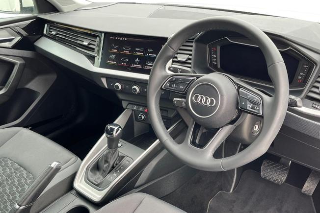 AUDI A1 Photo 6