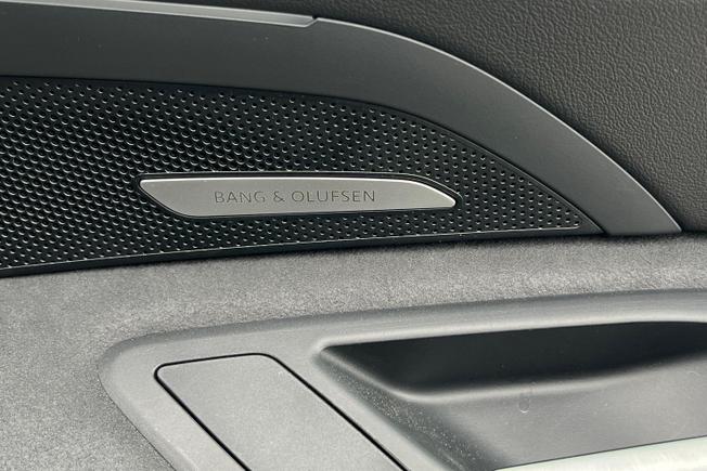 AUDI  Q5 SUV Photo 44