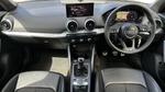 Audi Q2 Photo 8