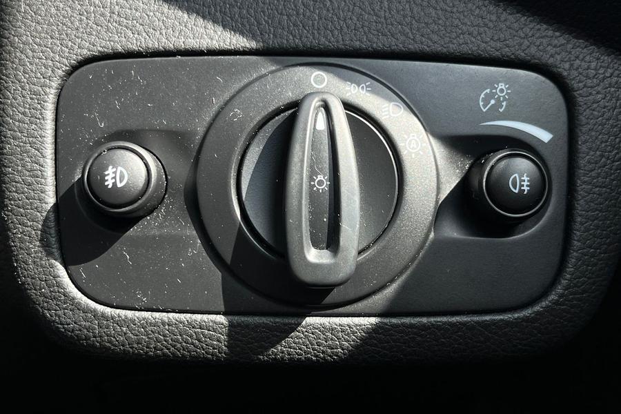 Ford Kuga Photo autoimg-d98a56a5f65f03b0fd9d306510c97d7c0818694d.jpg