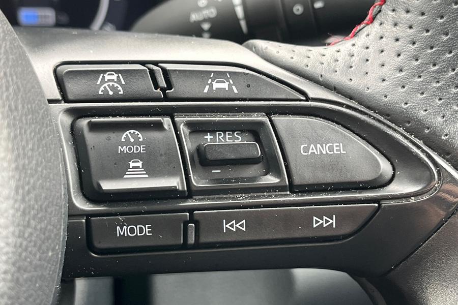 Toyota YARIS Photo autoimg-d98b2a9355b1cb4403c540f4dbd453f94d1f8cef.jpg