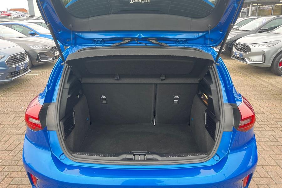 Ford FOCUS Photo autoimg-d98b70e0a2efca2582972580baf665f5414383f0.jpg