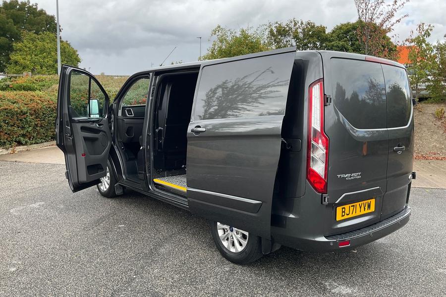 Ford Transit Custom Photo autoimg-d98b94191d2ebe0e253b5b7aa0aea424256f9945.jpg