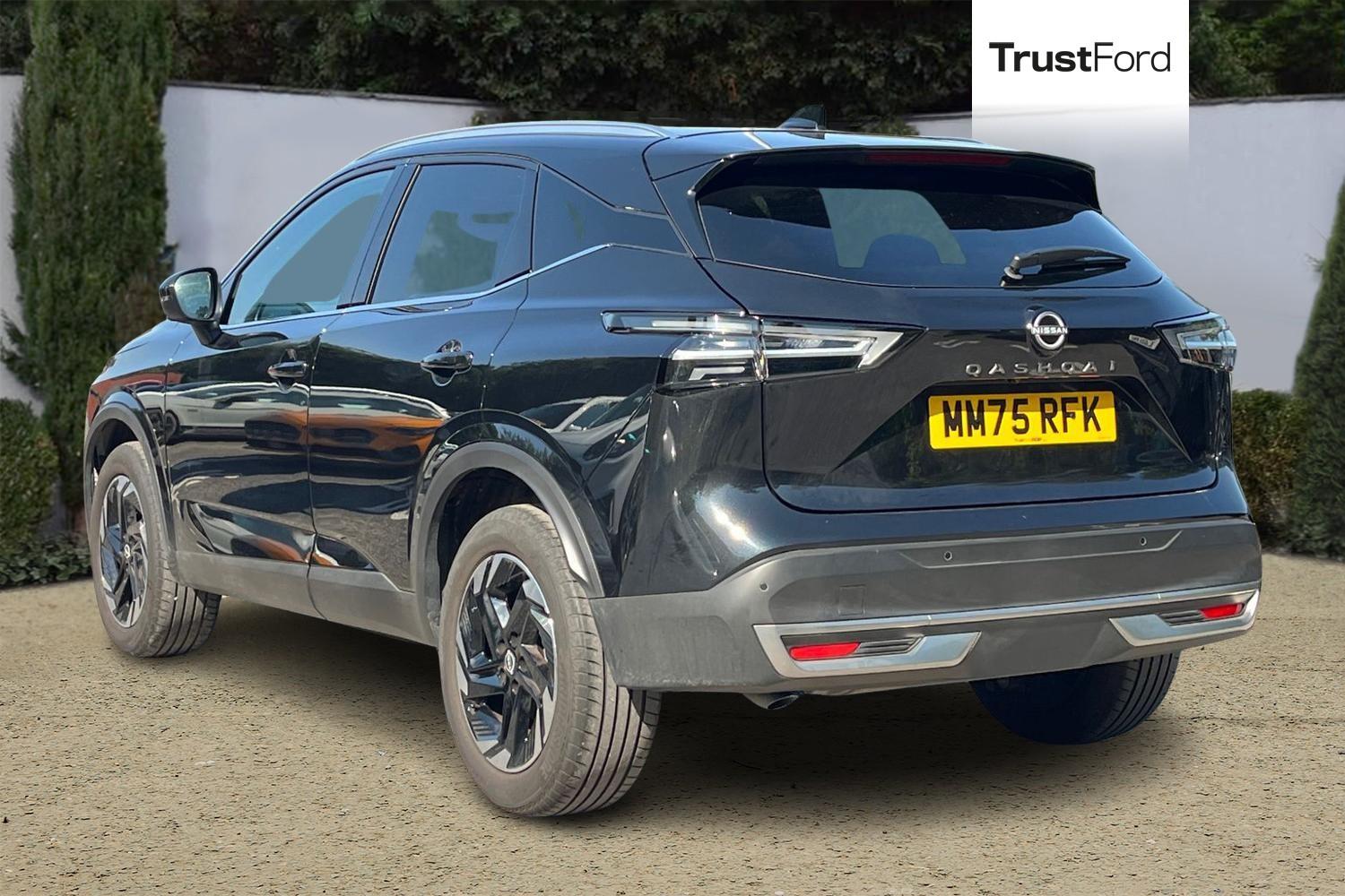 Nissan Qashqai Photo 1