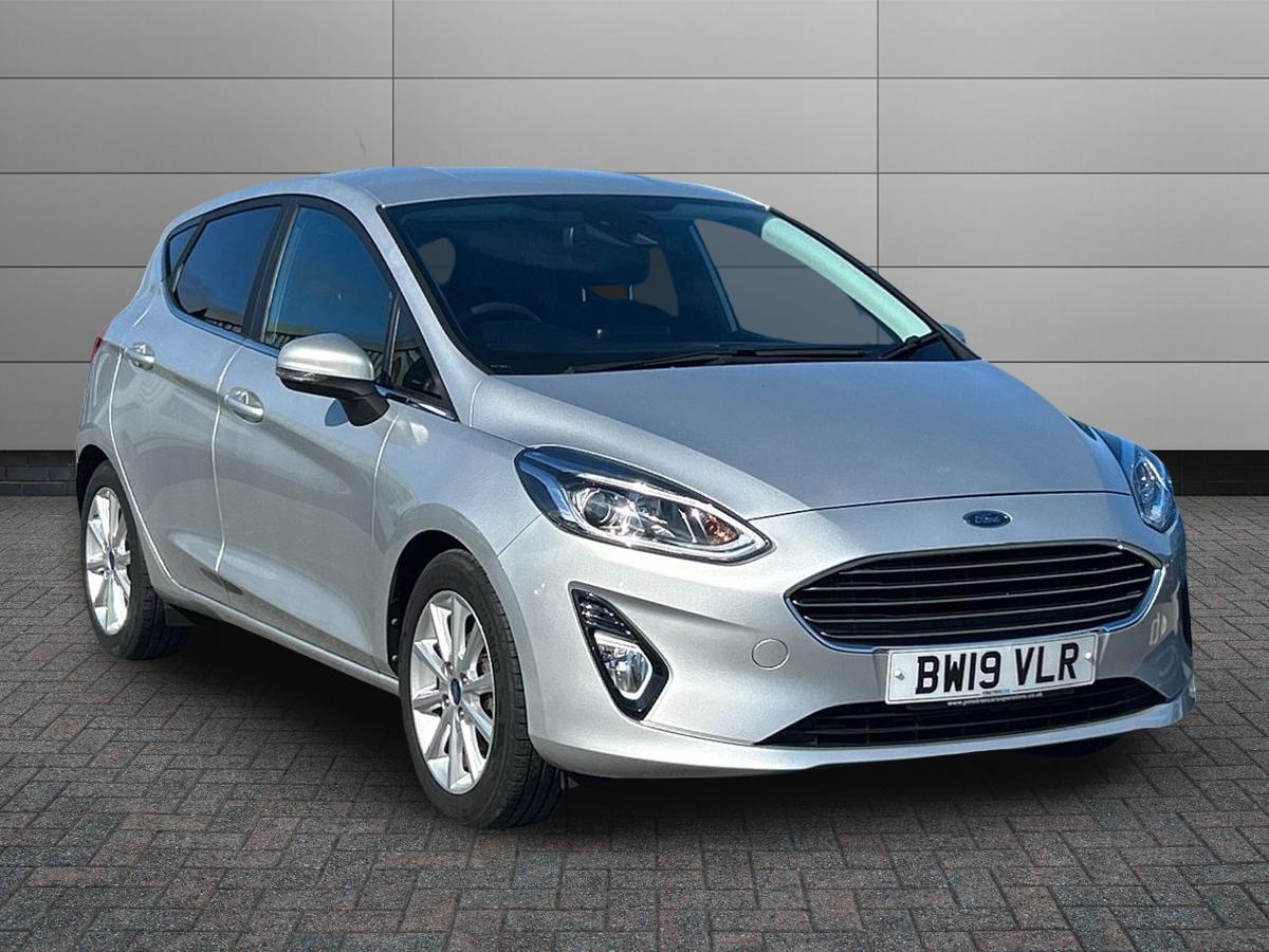 Ford Fiesta Photo 0